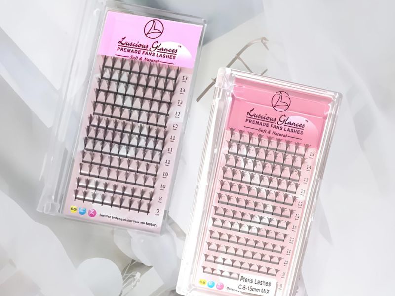 trendy eyelash extension